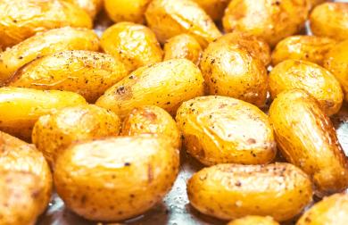 Pečené malé brambory - grenaille